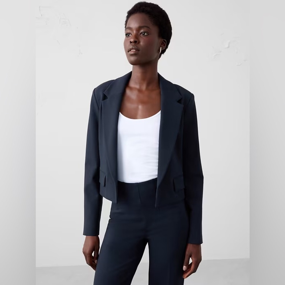 NWT! TOP RATED Banana Republic Preppy Navy Blue Ponte Short Blazer - Size XS 🐬